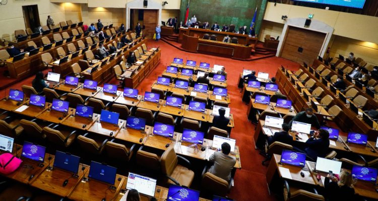 Comisión de Constitución aprueba proyecto para retirar fondos de AFP: ahora pasa a Sala de la Cámara