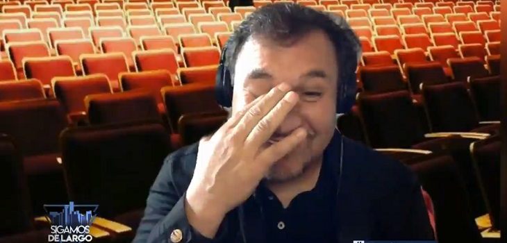 Rodrigo Muñoz se emocionó hasta las lágrimas con saludo de sus hijas en 'Sigamos de Largo'