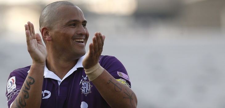 'Chupete' Suazo estaría a un paso de regresar a Primera División: este sería su nuevo club