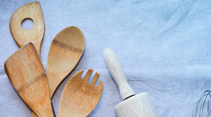 ¿Qué tan sucia está tu cuchara de madera? Descúbrelo con este sencillo truco de un chef australiano