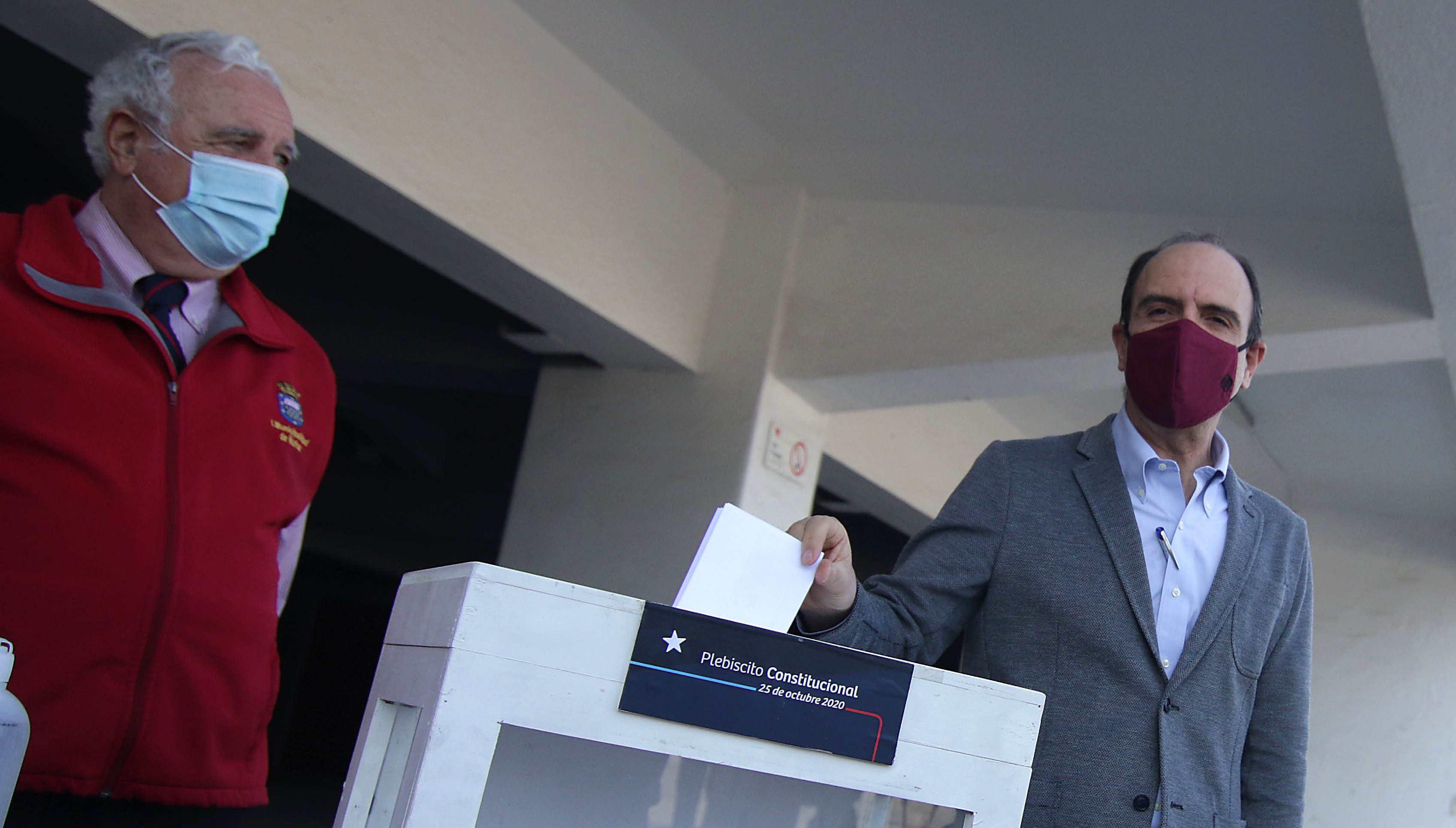 Gobierno asegura que autoridad sanitaria ni Servel pueden suspender plebiscito 