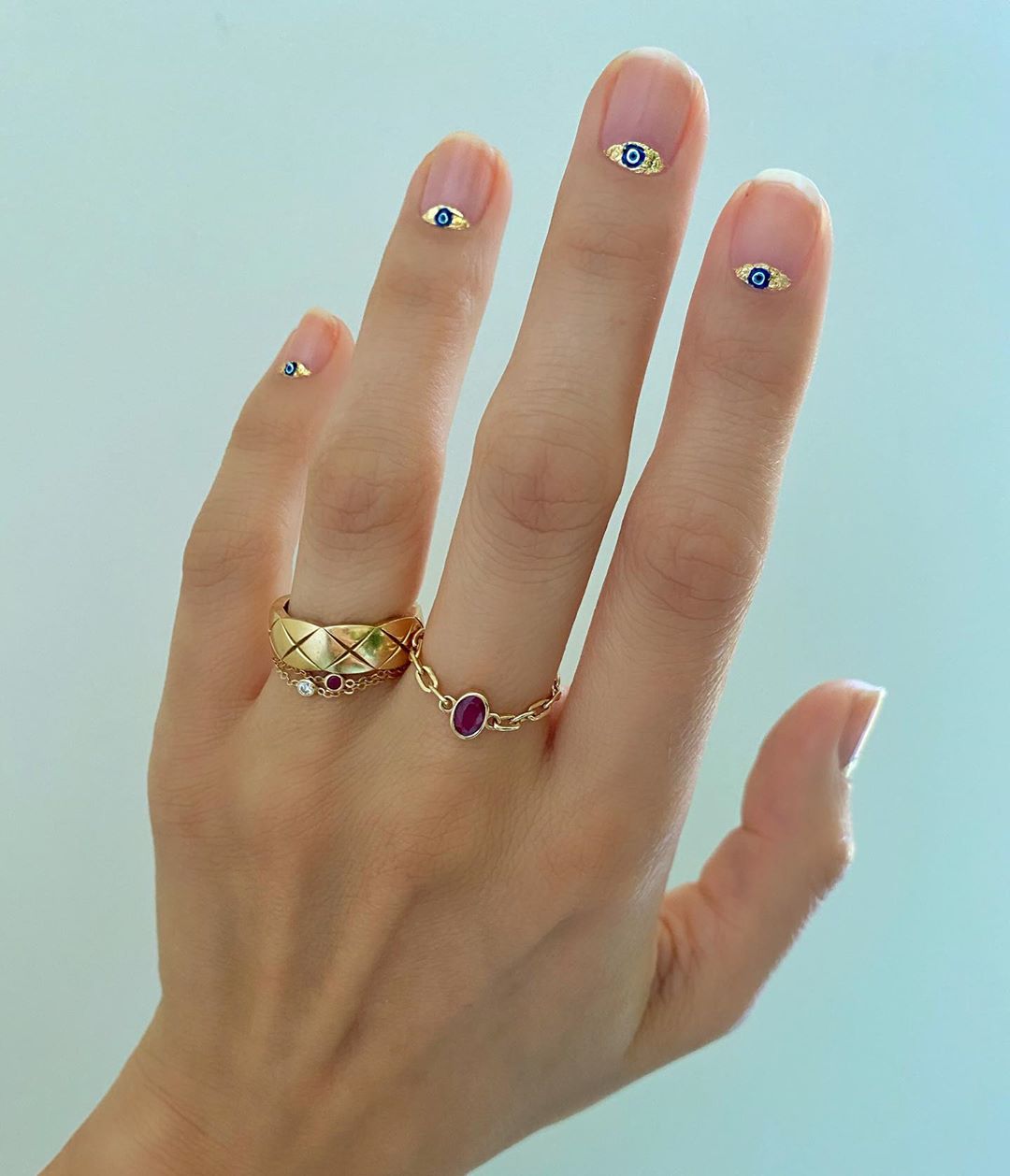 Para todos los gustos: los lindos diseños para uñas cortas que debes probar