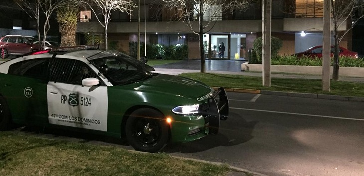 Desconocidos protagonizan portonazo en Las Condes: víctima resultó herida de gravedad