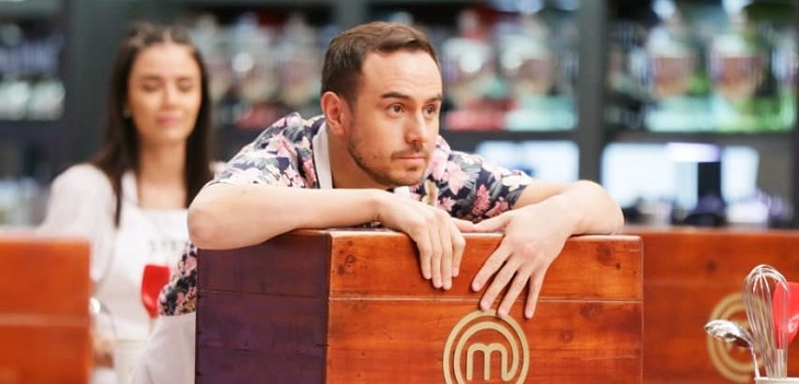 El noble gesto de César Campos con fanática de MasterChef: la sorprendió con desayuno a su casa
