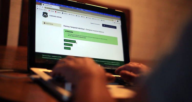 Contraloría acredita que Comisaría Virtual emitió 2.208 permisos a personas infectadas con COVID-19