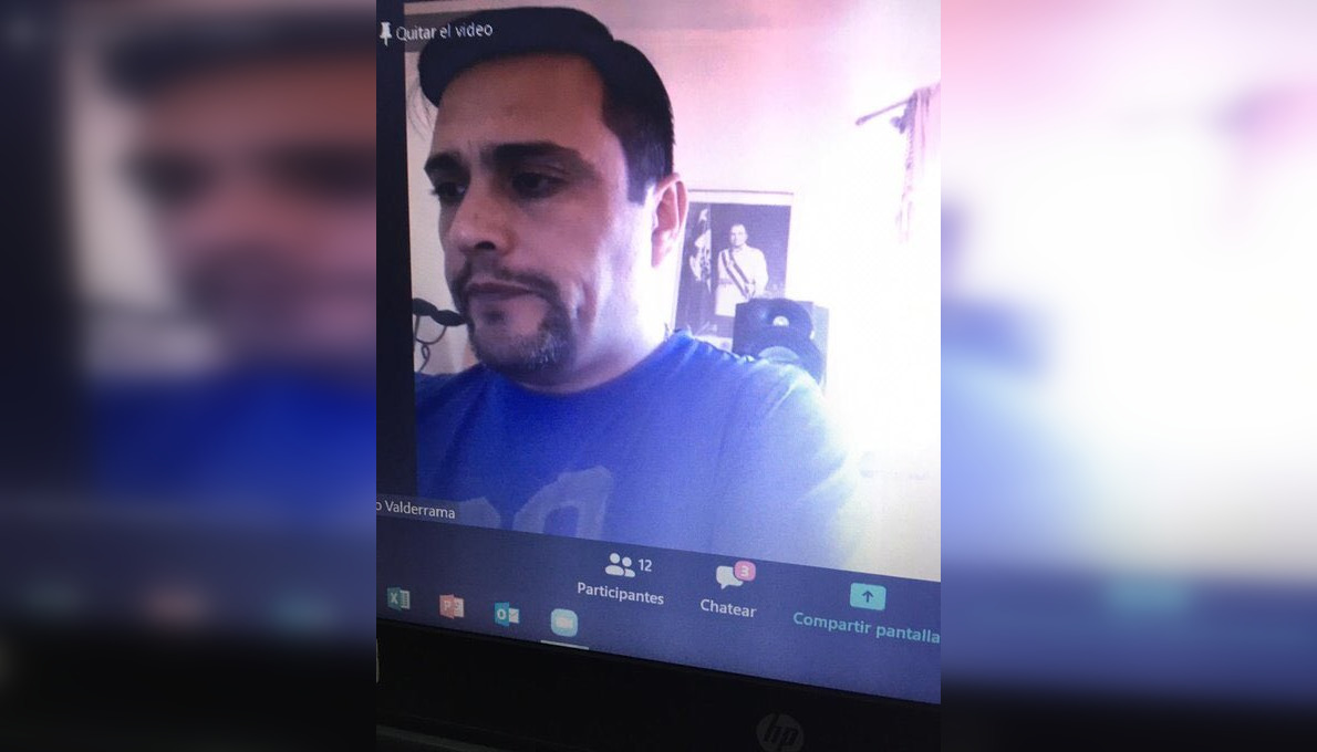 Remueven a funcionario de un Servicio de Salud por mostrar cuadro de Pinochet en sesión telemática