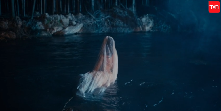 Luego de semanas de alta tensión, este miércoles TVN transmitió el último episodio de la segunda temporada de <em>Hercai</em>, que estuvo marcado por una inesperada e impactante muerte.