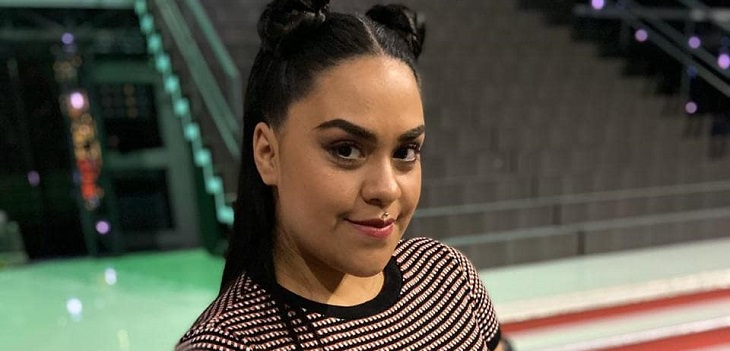 Javiera Flores reaparece con nuevo look para saludar a Ana Torroja en REC TV