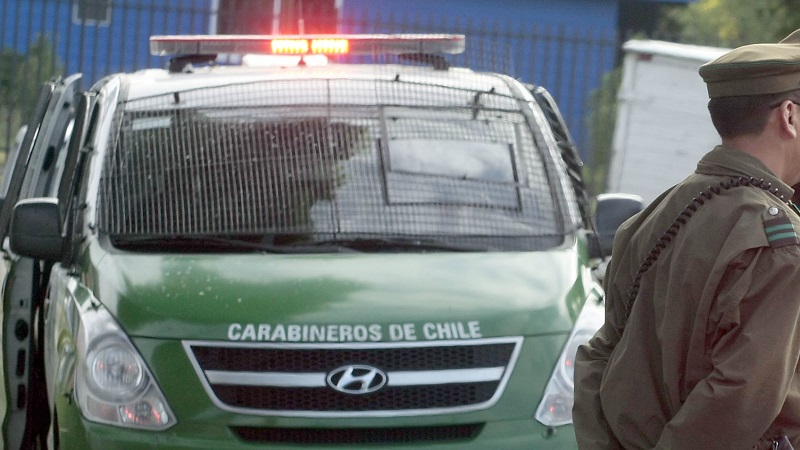 Niño de 4 años quedó grave tras ser atropellado por furgón de Carabineros en Lo Espejo
