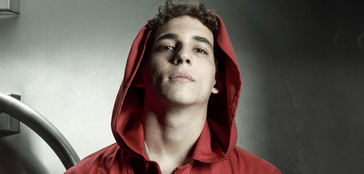 Actor de 'La Casa de Papel' se quita la ropa en nueva foto y desafía la censura de Instagram