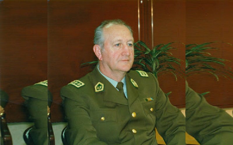 Carabineros bautiza academia en honor a Rodolfo Stange: oposición critica duramente a general Rozas