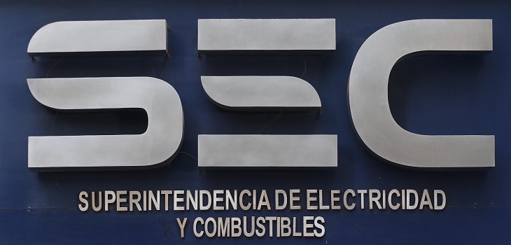 SEC informa que ha recibido casi 49 mil reclamos por cobros excesivos en cuentas de luz desde marzo