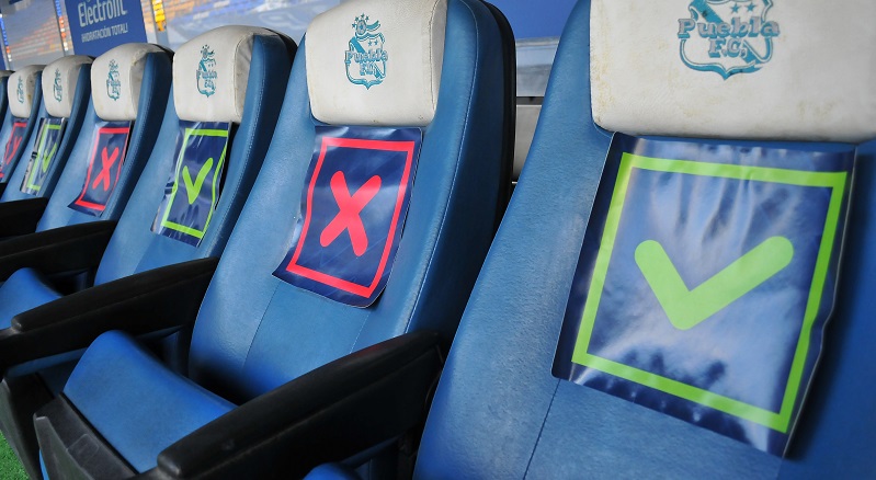 Prohibido saludarse: estrictas medidas sanitarias contra la pandemia en la vuelta de la Libertadores