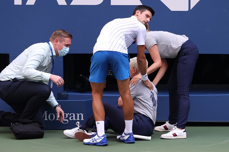 Djokovic ofrece disculpas por su descalificación del Abierto de EEUU
