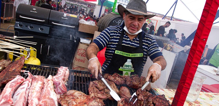 Cordones sanitarios y permisos: Minsal anuncia medidas para celebraciones en Fiestas Patrias