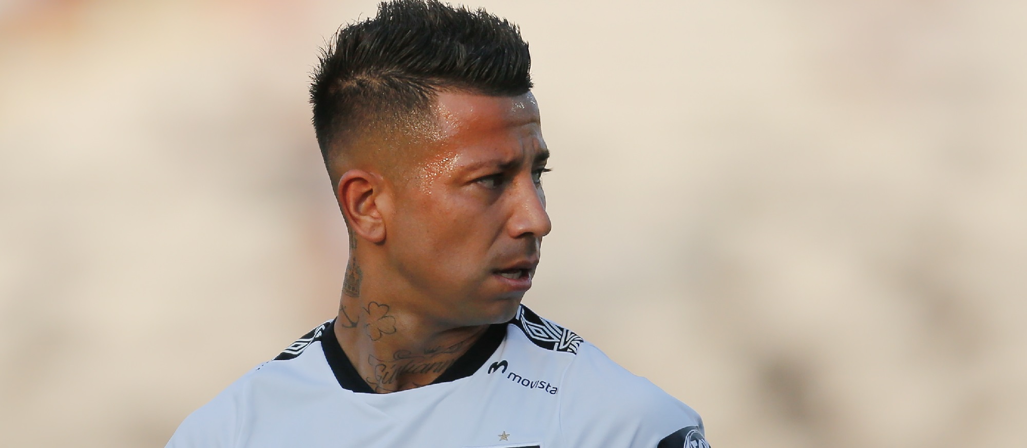 Expareja de Leonardo Valencia publicó polémico audio de jugador insultando uniforme de Colo Colo