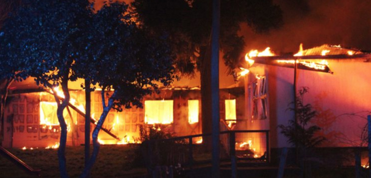 Corte penquista rechazó prisión preventiva para acusados de quemar internado en Lanalhue