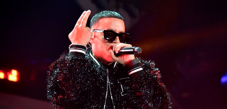 Daddy Yankee firmó acuerdo discográfico más importante de la historia de la música latina