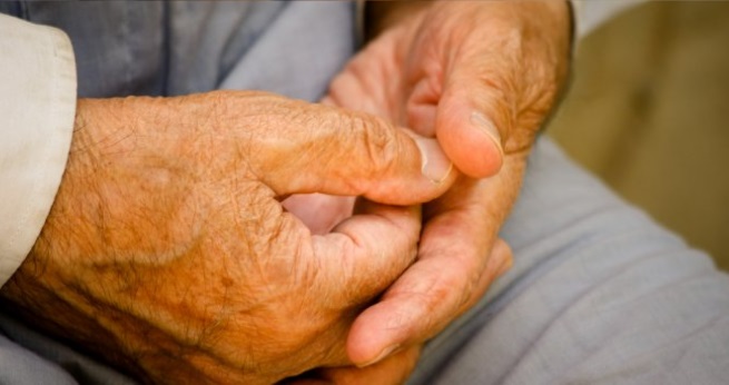 Investigan muertes en hogar de ancianos en Osorno: indagan posible brote de COVID-19