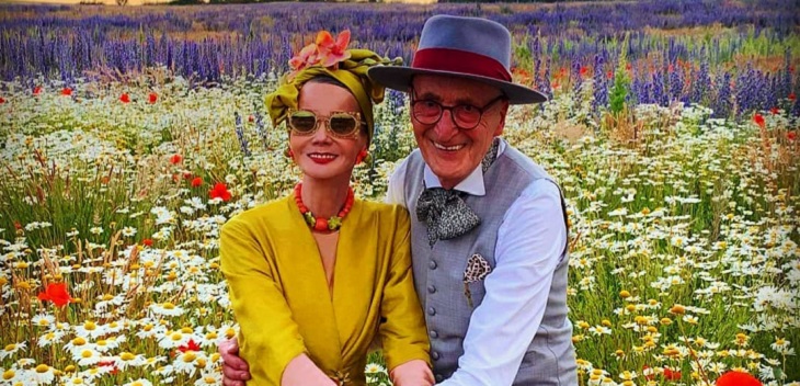 Conoce a la pareja de adultos mayores que la 