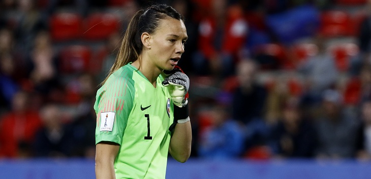 Christiane Endler fue nominada como mejor arquera de la Champions League femenina