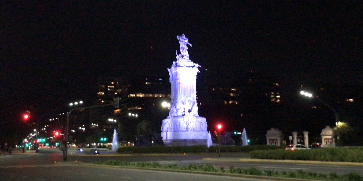 Monumento a La Carta Magna y las Cuatro Regiones Argentinas | Embajada de Chile en Argentina