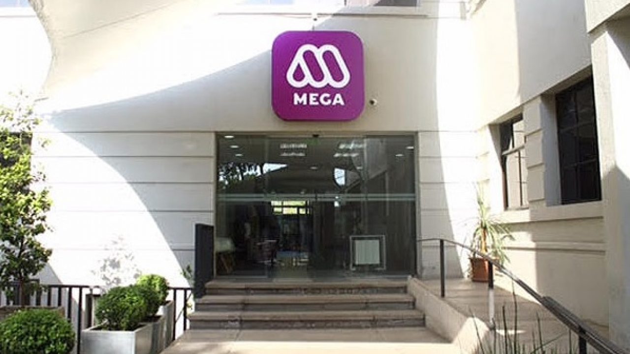 Editora de prensa que salió de Canal 13 tras polémico audio sobre Antonia Barra se sumó a Mega