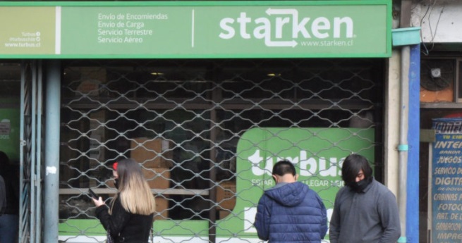 Se suma a Chilexpress: Starken suspende despachos hacia Puerto Montt y Chiloé por paro de camiones