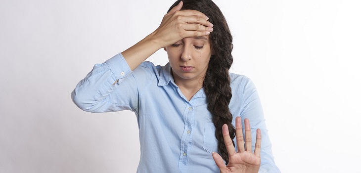 Chocolate, gaseosas y embutidos: los alimentos que deberías evitar si sufres de dolor de cabeza