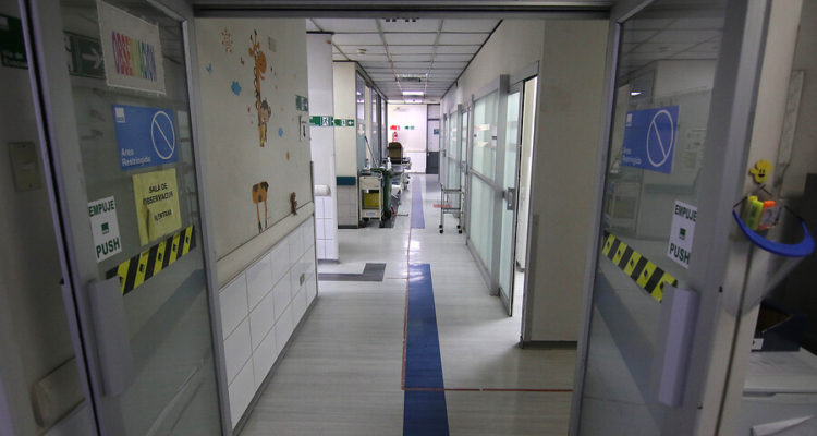 Pacientes que entran a ventilación mecánica superan a los que salen por primera vez desde el peak