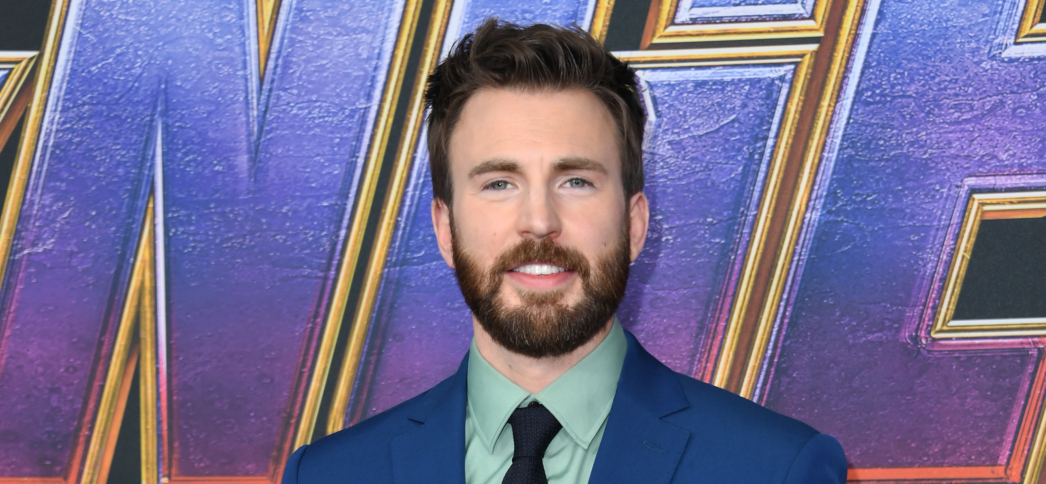 Chris Evans critica a Trump por bajarle perfil al COVID-19: Es una imprudencia extrema hasta para ti