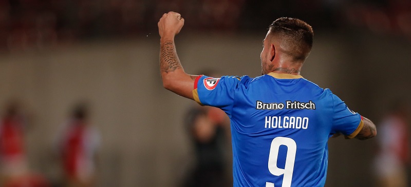 Motoqueros funan a Rodrigo Holgado en el estadio y su casa: 