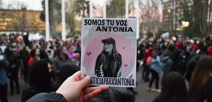 Padre de Antonia Barra contra TVN: los acusa de omitir información para mejorar imagen del imputado