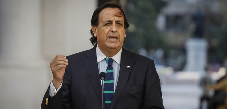 Los nombres que barajan en el Gobierno para reemplazar a Víctor Pérez en el Ministerio del Interior