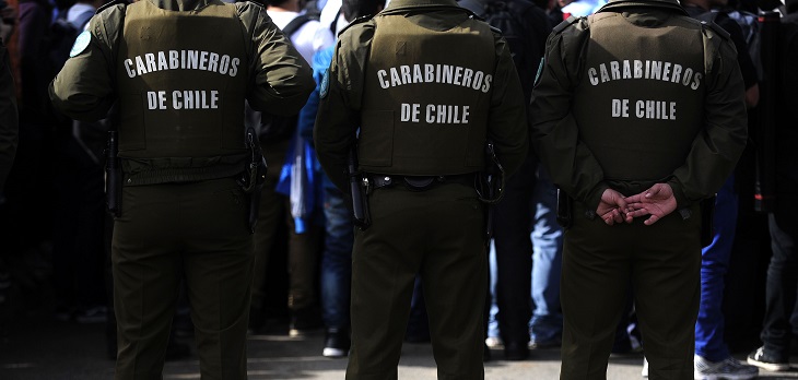 Detienen a 3 funcionarios de Carabineros acusados de tortura durante estallido social en Peñalolén