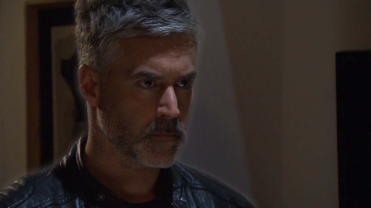 Los cambios y vuelcos de Leonardo en Verdades Ocultas