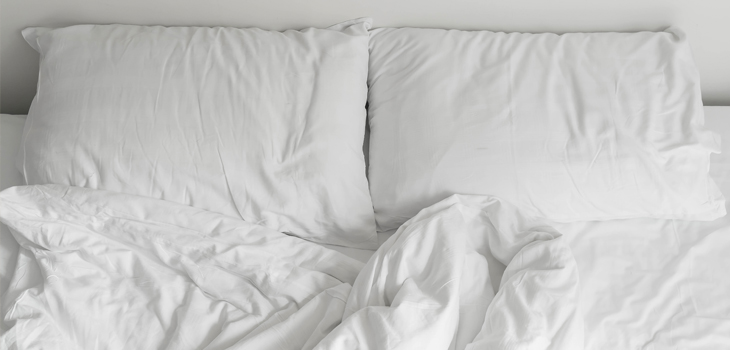 ¿Con qué frecuencia debemos lavar las sábanas? Advierten riesgos para nuestra salud de no hacerlo