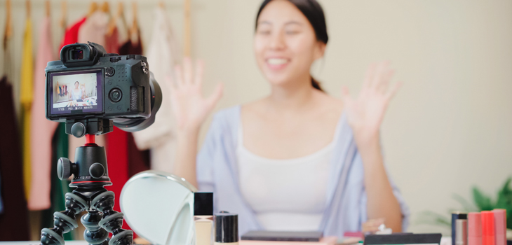 6 trucos de belleza recomendados en TikTok que no deberías creer (ni imitar), según especialistas