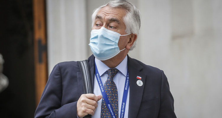 Ministro Paris responde a la Corte Suprema y acusa que fiscalía 