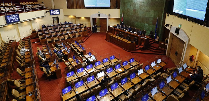 Proyecto para eliminar inhabilidades a alcaldes y concejales enfrenta duro escenario en el Congreso