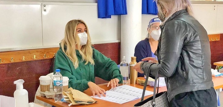 Camila Andrade reemplazó a Daniella Chávez como vocal de mesa: modelo no pudo asistir tras portonazo