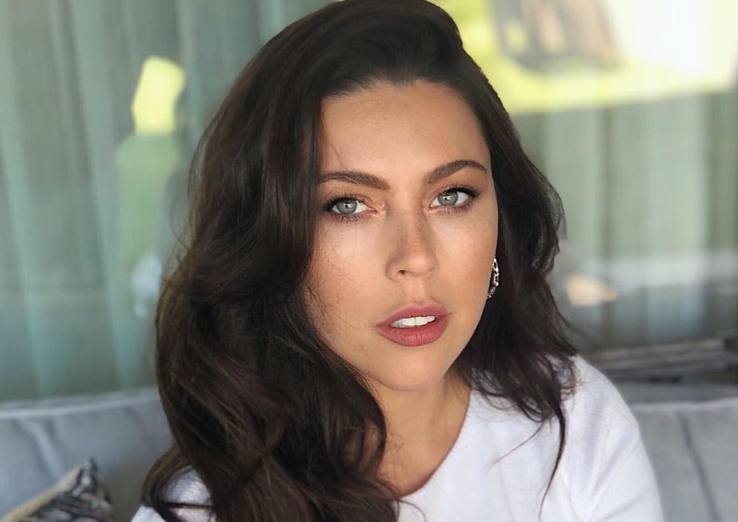 Daniela Aránguiz no sabe cuándo volverá a ver al Mago: regresó a Chile para proteger a sus hijos