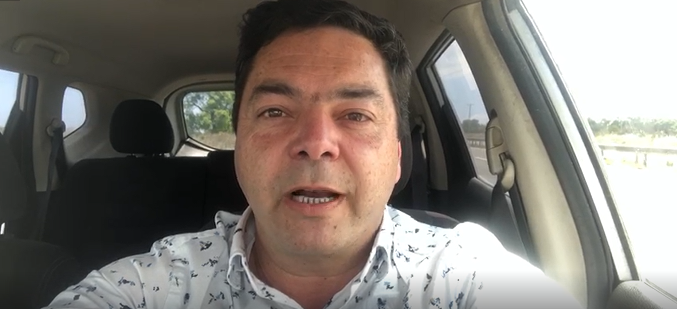 Diputado UDI fotografió su voto y lo subió a Instagram: explicó por qué lo hizo y la borró