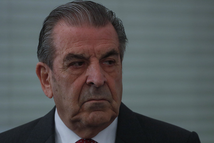 Suma y sigue: ministra de fuero dicta nueva sentencia civil contra expresidente Eduardo Frei