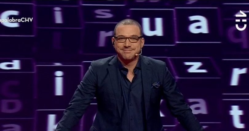 ¿Julián Elfenbein animando 'Mucho Gusto'? El rumor que posiciona al animador de CHV en Mega