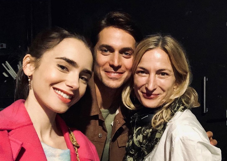 Lucas Bravo de Emily in Paris