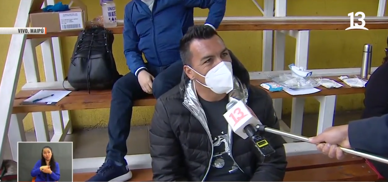 Más fotos que votos: Esteban Paredes se convirtió en figura pero por su rol de vocal de mesa