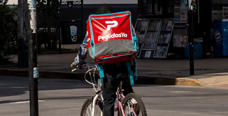Inédito fallo contra PedidosYa: deberá indemnizar a repartidor desvinculado tras acreditarse vínculo