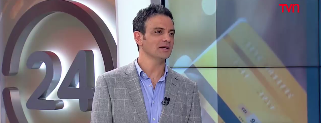 El exabrupto de Gonzalo Ramírez ante repetición de curioso video en 24 Tarde: 