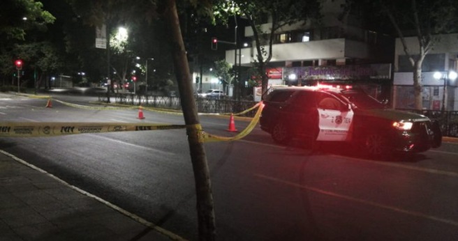 Hombre murió apuñalado tras presunto asalto en Providencia: dos detenidos